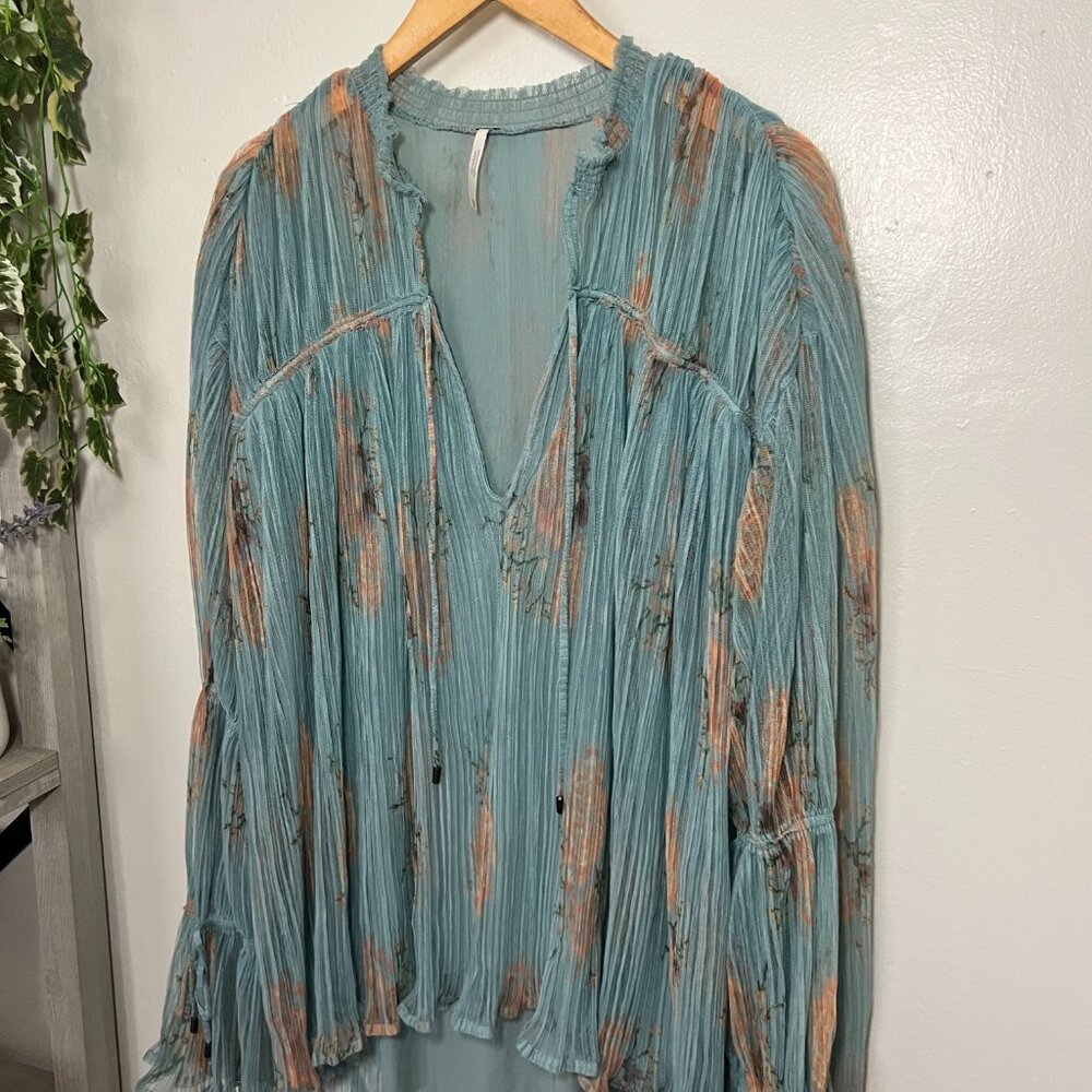 Free People Teal Floral Crinkle Chiffon Peasant Blouse with Ruffle Hem, XS